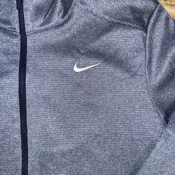 Nike Women’s XS Dri-Fit Full Zip Lightweight Jacket - Picture 3 of 12